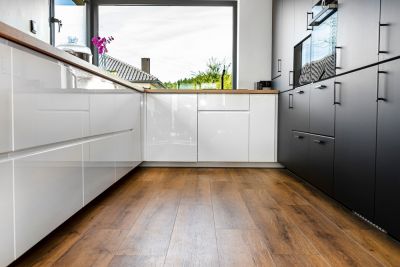 Install New Vinyl Floor in Your Kitchen!